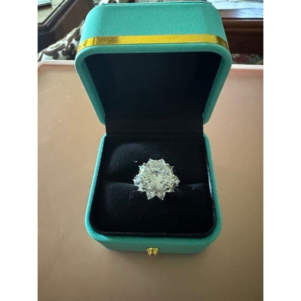 10K Moissanite  Ring D Color VVS1 Clarity Sterling Silver Sunflower Shape Sz 8